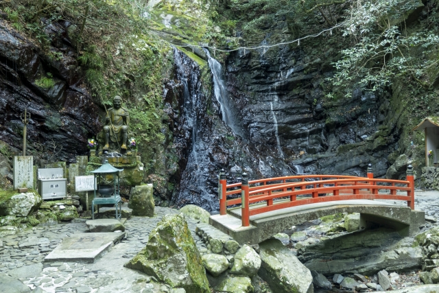 犬鳴山七宝瀧寺の滝